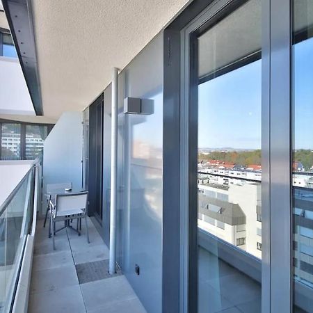 Sky Aparthotel Stuttgart Exterior photo