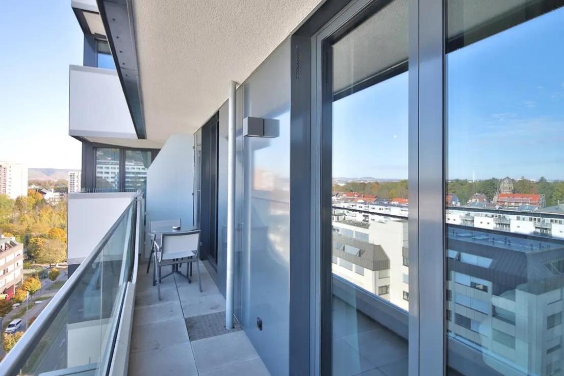Sky Aparthotel Stuttgart Exterior photo